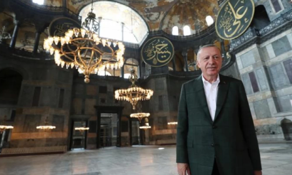 Κεμαλιστές θεολόγοι: «Ανεπανόρθωτο λάθος» και αντι-ισλαμική η πολιτική εκμετάλλευση της Αγίας Σοφίας